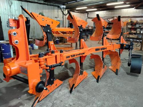 Плуг навесной оборотный 3/35+1 купить в Астрахани  – «БДН-АгроКубань»