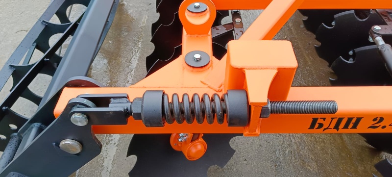 Борона дисковая навесная БДН 2,4х2Н с амортизаторами катка, 14 рабочих органов купить в Астрахани  – «БДН-АгроКубань», 6