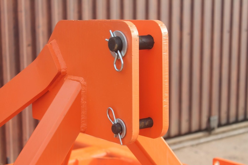 Плуг чизельный ПЧН-1,6 с зубчатым катком купить в Астрахани  – «БДН-АгроКубань», 8