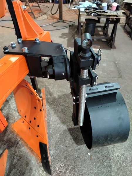 Плуг навесной оборотный 3/35+1 купить в Астрахани  – «БДН-АгроКубань», 4