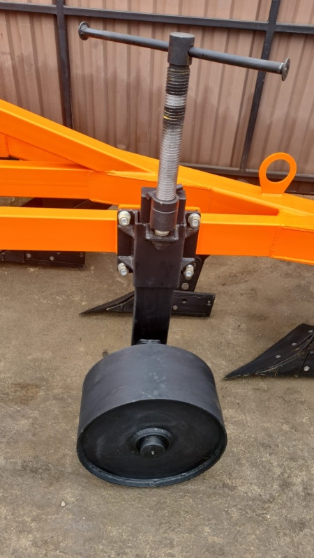 Плуг отвальный ПЛН 3-35 (3 корпуса) купить в Астрахани  – «БДН-АгроКубань», 4